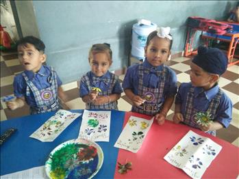 FLOWER PRINTING ACTIVITY (NURSERY)