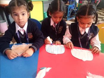 CAP MAKING ACTIVITY (NURSERY)